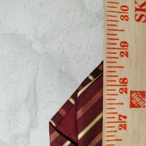 Charles Wain Men's Silk Striped Red and Gold Tie Woven Classic Style TAG Formal - Picture 7 of 10